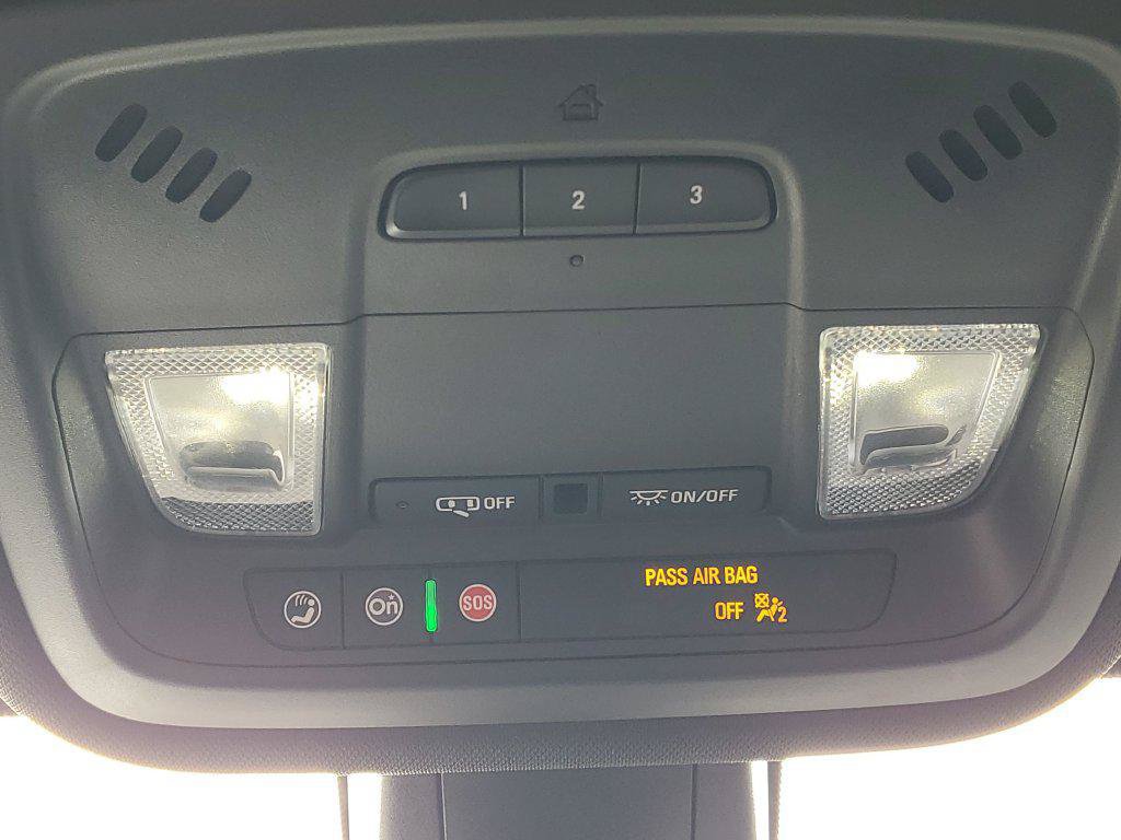 Used 2023 Chevrolet Traverse LT FWD image 20