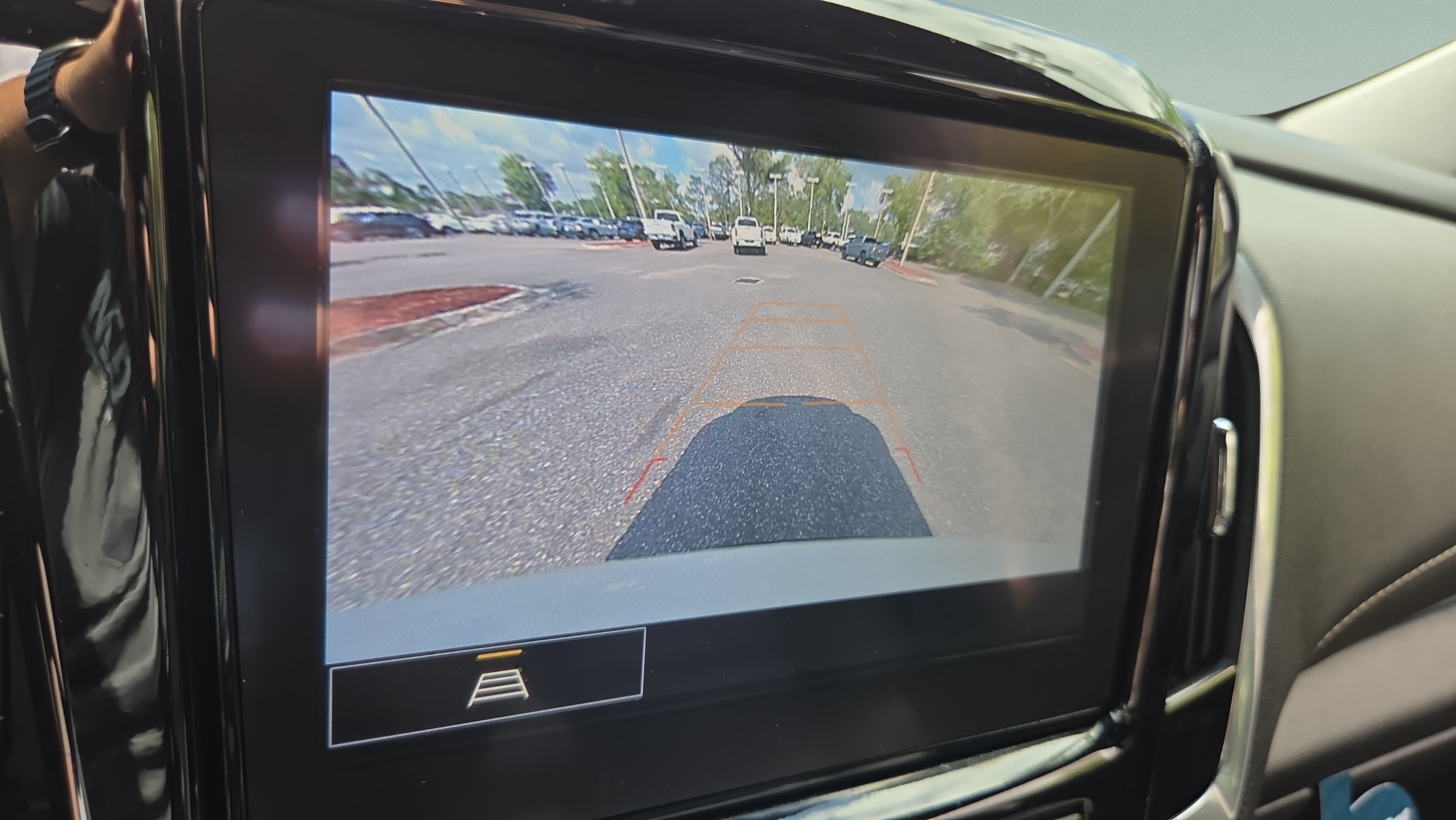 Certified 2023 Chevrolet Traverse LT FWD image 19