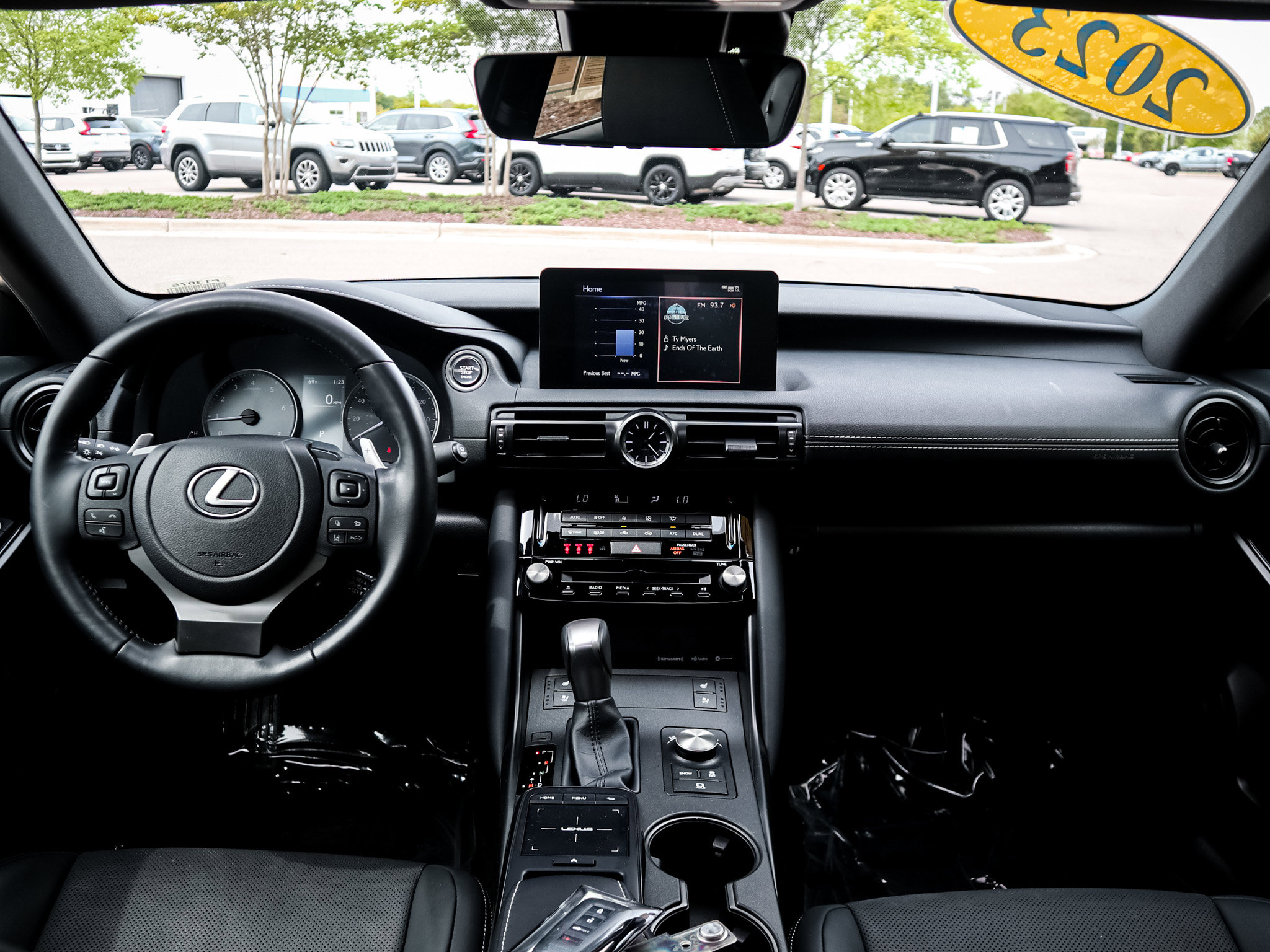 Used 2023 Lexus IS 300 w/ Comfort Package image 28