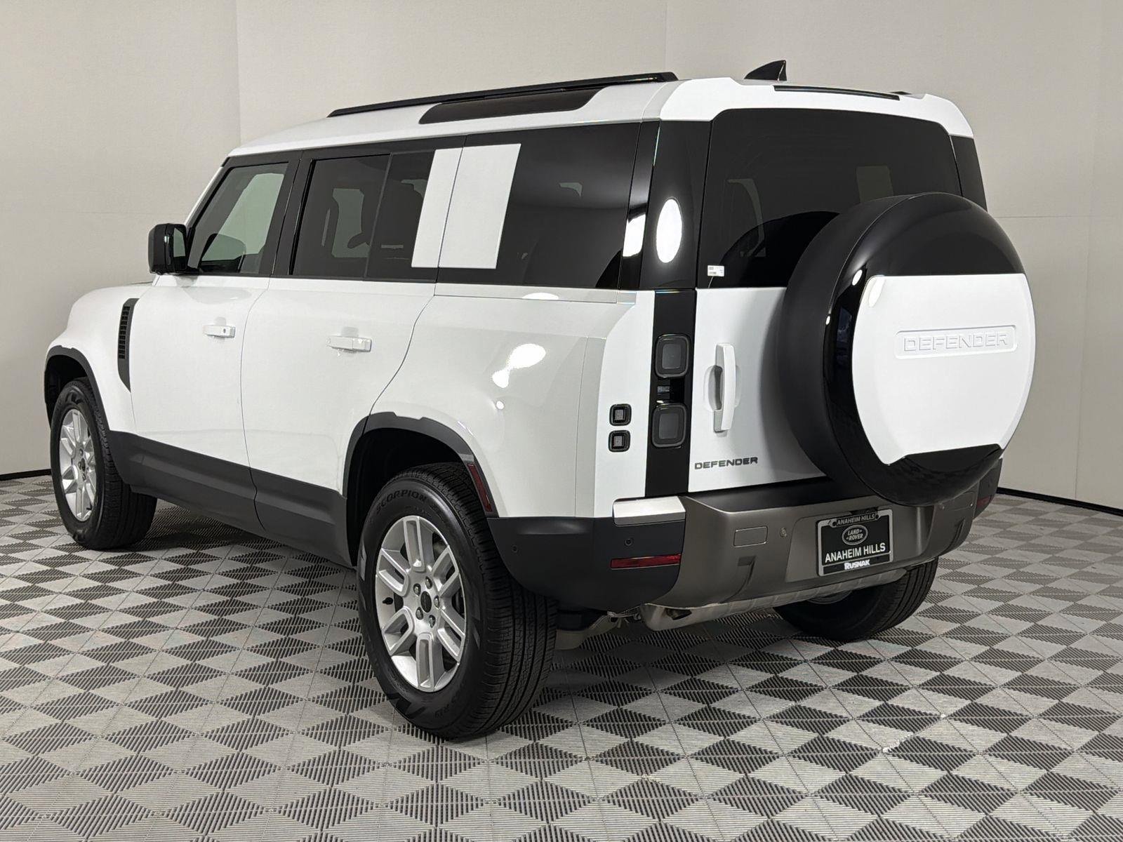 New 2026 Land Rover Defender 110 S image 3