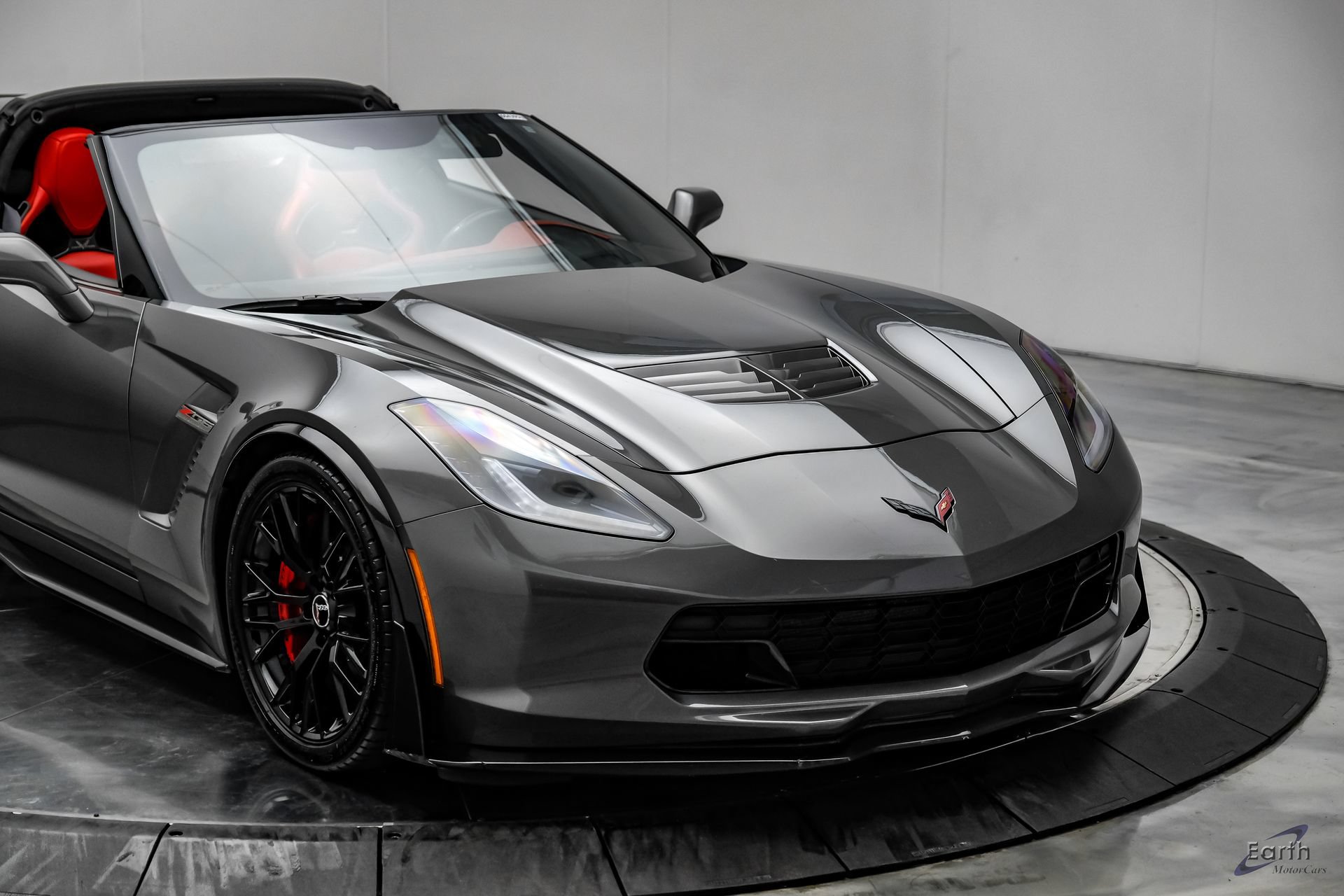 Used 2015 Chevrolet Corvette Z06 w/ 3LZ Preferred Equipment Group RWD image 33