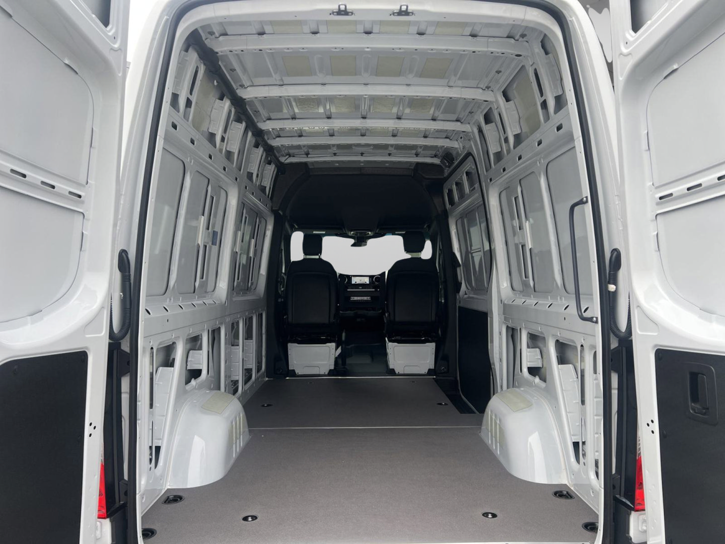 New 2025 Mercedes-Benz Sprinter 2500 image 11