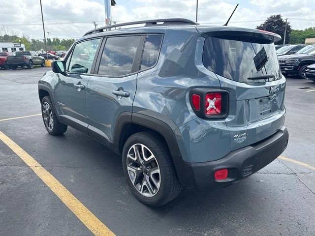 Certified 2017 Jeep Renegade Latitude w/ Advanced Technology Group AWD/4WD image 7
