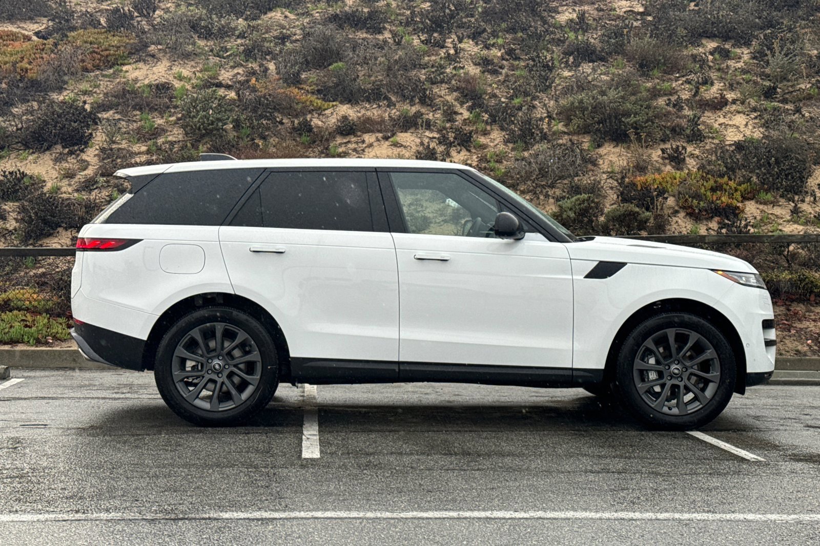 New 2025 Land Rover Range Rover Sport image 6