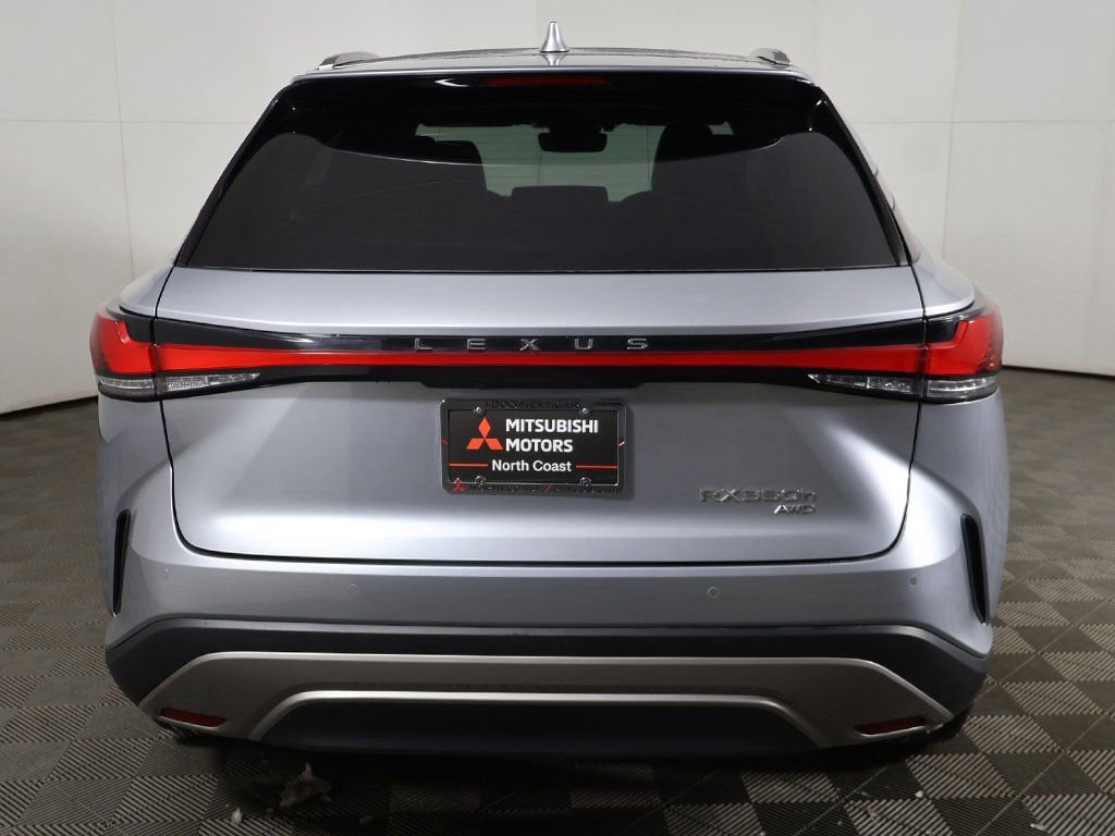 Used 2024 Lexus RX 350h w/ Cold Area Package image 13