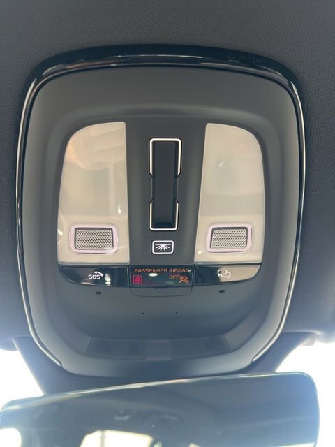 New 2026 Volvo XC90 T8 Plus w/ Protection Package Premier image 20