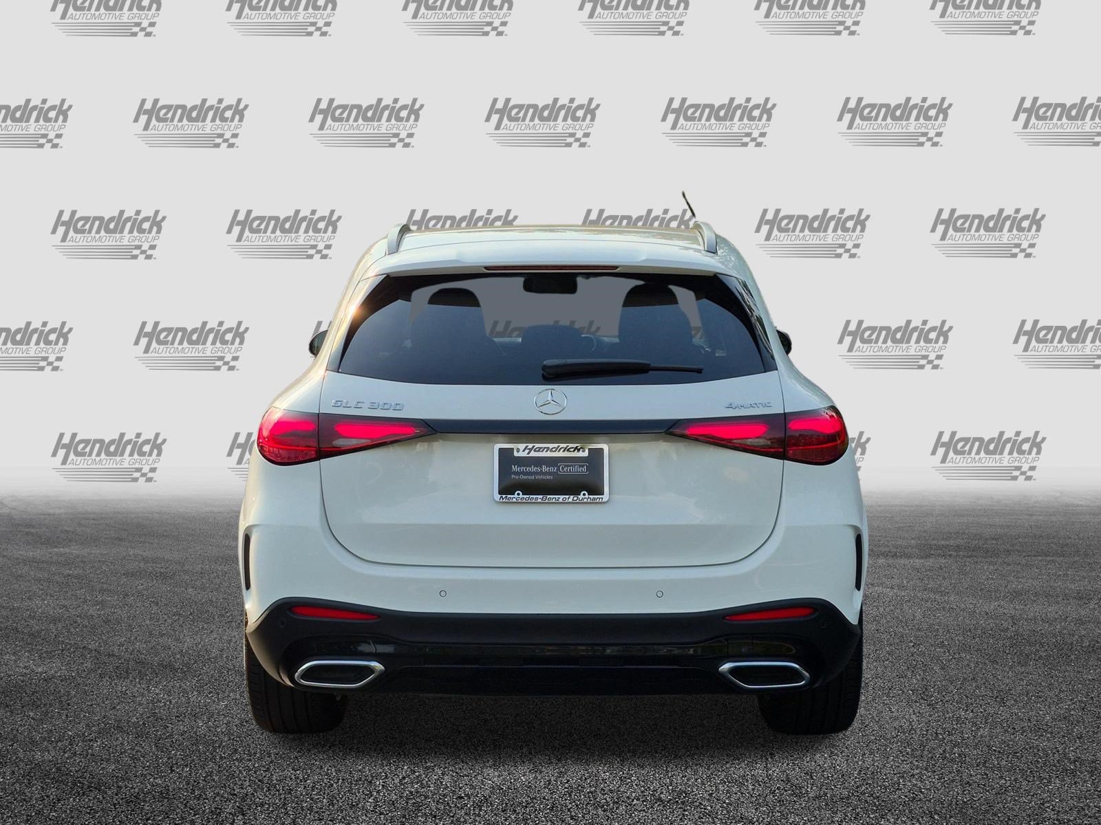 Used 2025 Mercedes-Benz GLC 300 4MATIC image 9