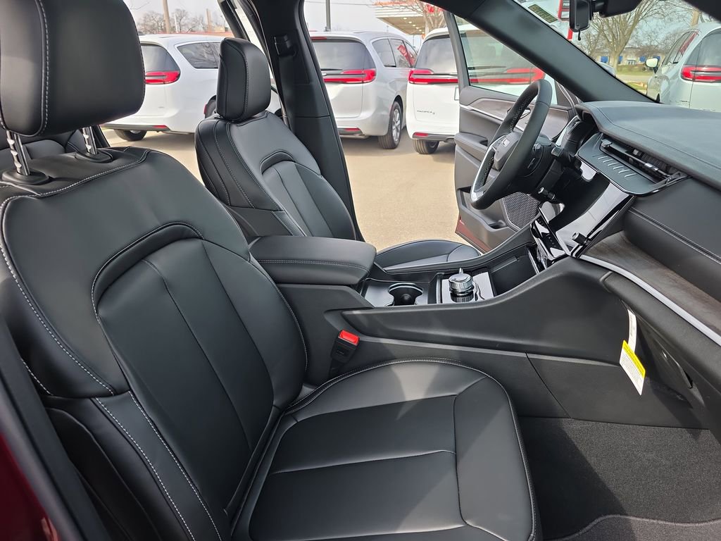 New 2026 Jeep Grand Cherokee Limited image 10