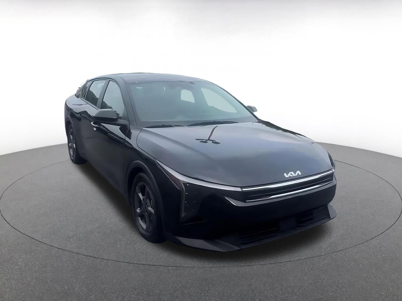 Used 2025 Kia K4 FWD image 3