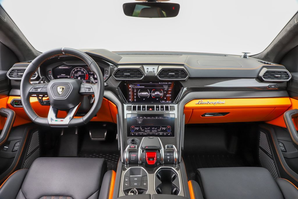 Used 2024 Lamborghini Urus S AWD/4WD image 4