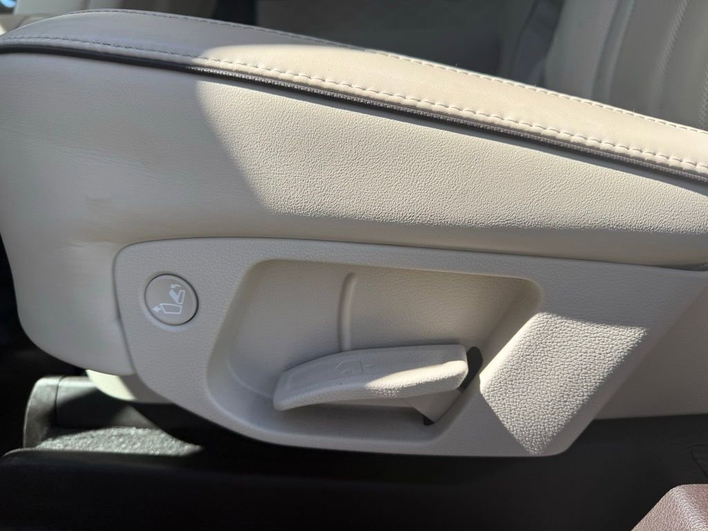 Used 2021 Hyundai Palisade Calligraphy image 30