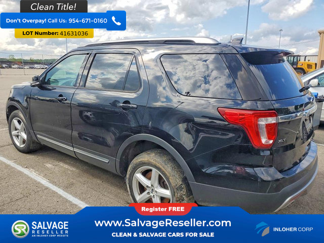 Used 2016 Ford Explorer XLT w/ Equipment Group 202A AWD/4WD image 3