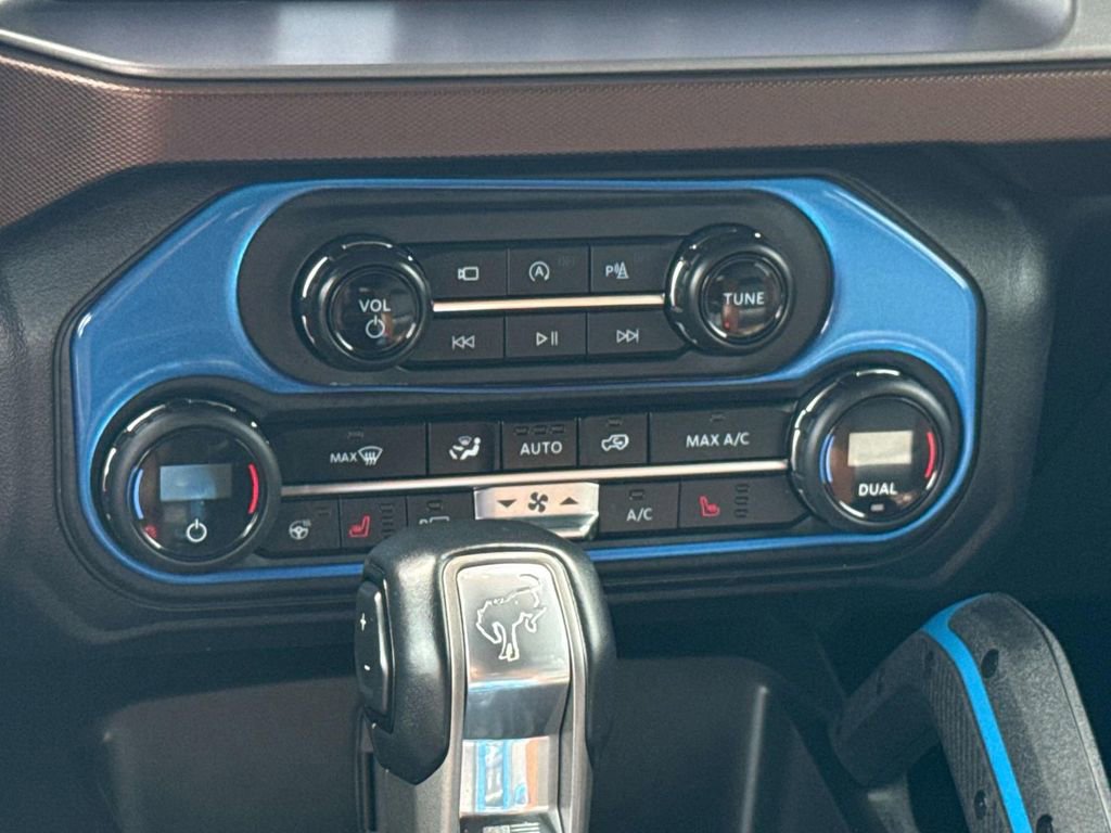 Used 2023 Ford Bronco Outer Banks image 25