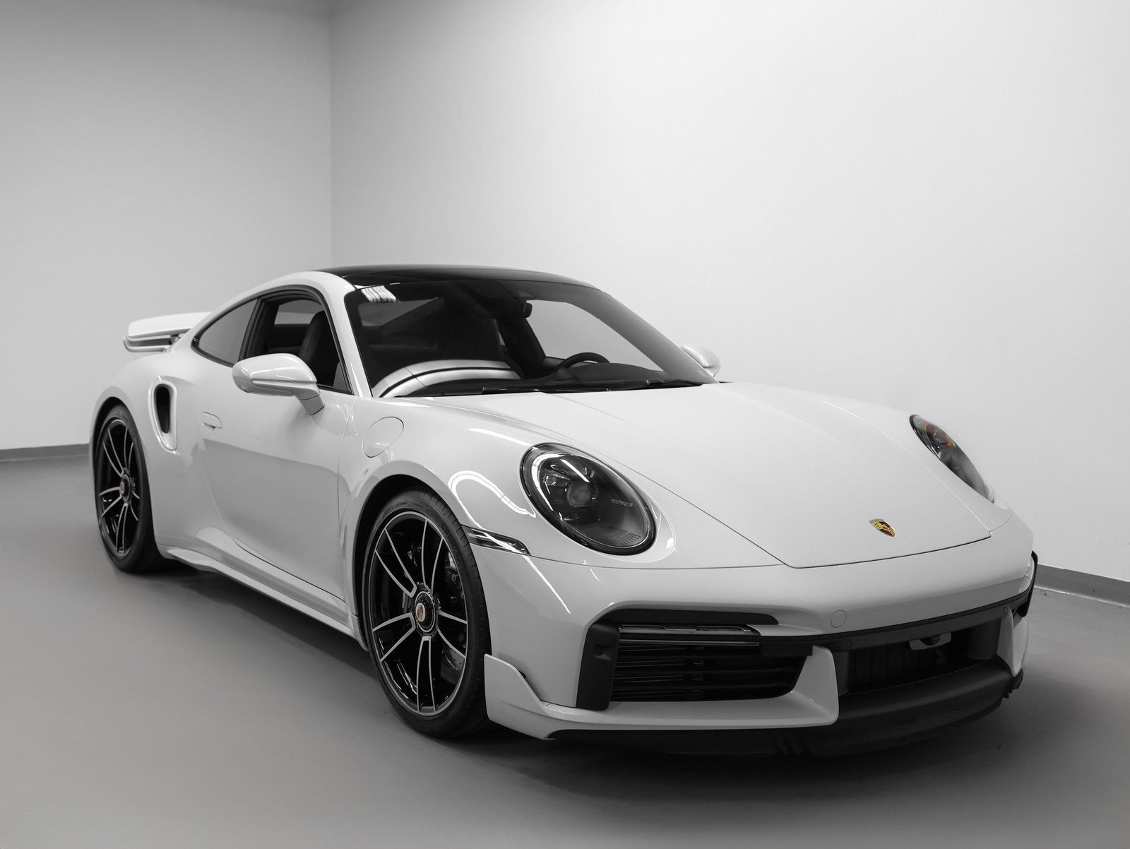 Certified 2025 Porsche 911 Turbo S image 10