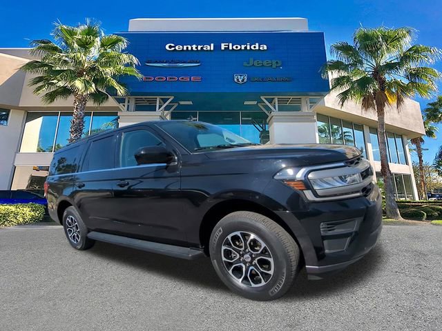 Used 2024 Ford Expedition Max XLT image 2