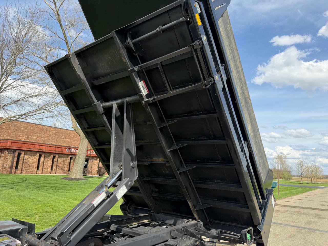 Used 2023 Ford F450 XL w/ Snow Plow Prep Package image 33