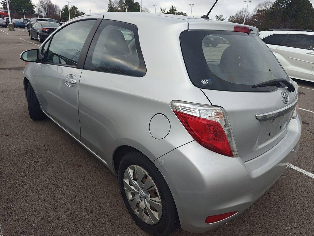 Used 2014 Toyota Yaris L image 4