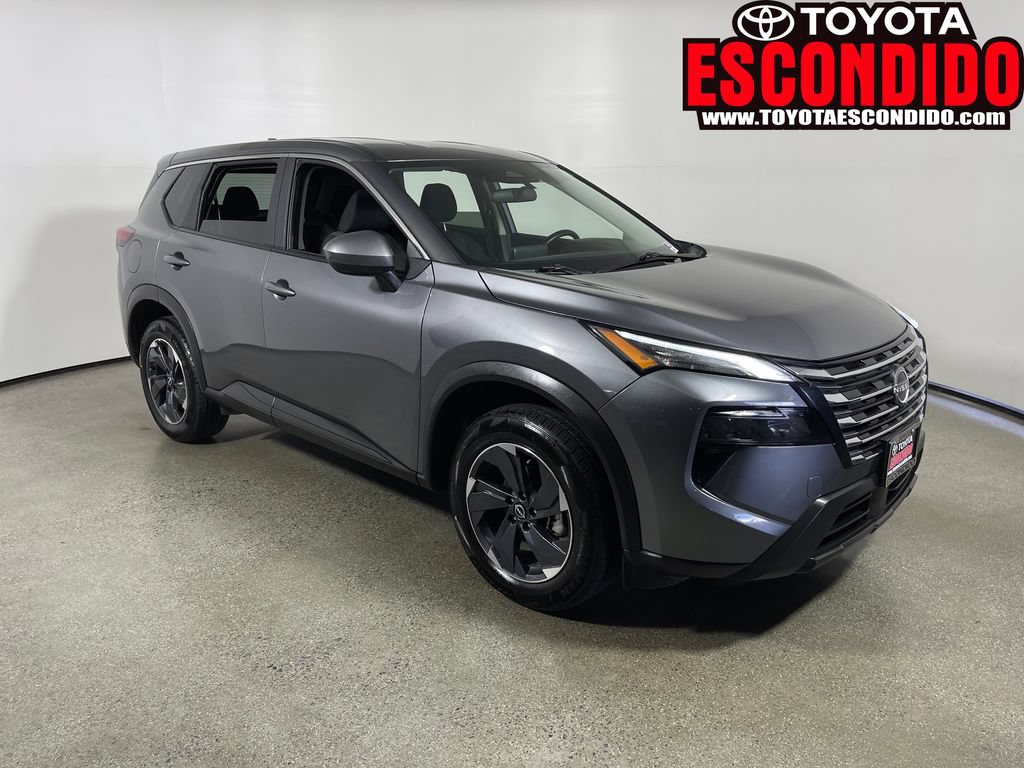 Used 2025 Nissan Rogue SV FWD 360° Tour