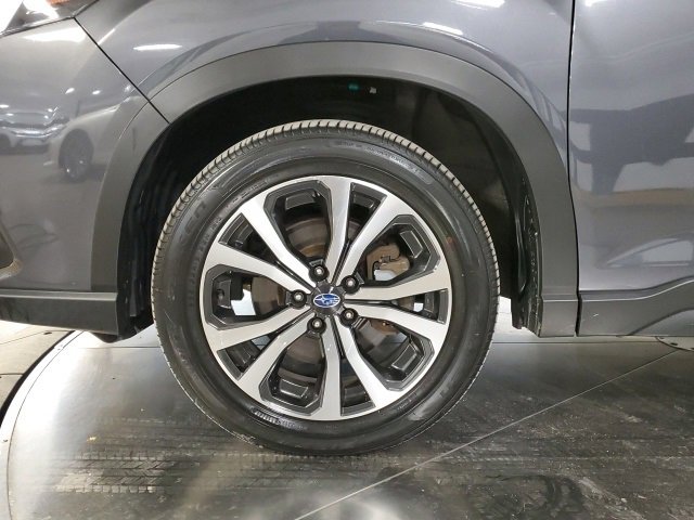 Used 2022 Subaru Forester Limited image 29