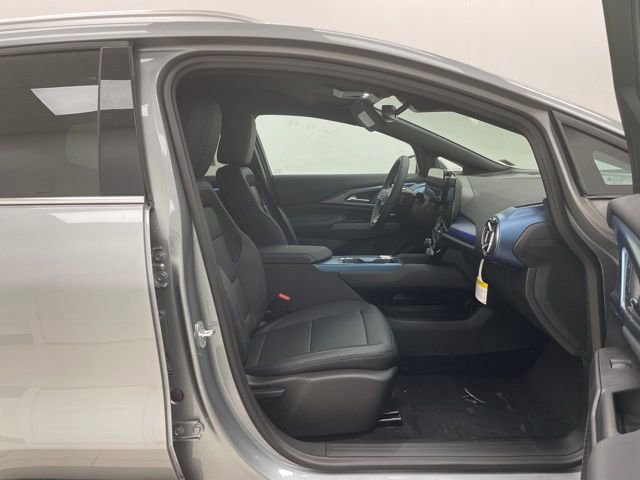 New 2026 Chevrolet Equinox EV LT image 14