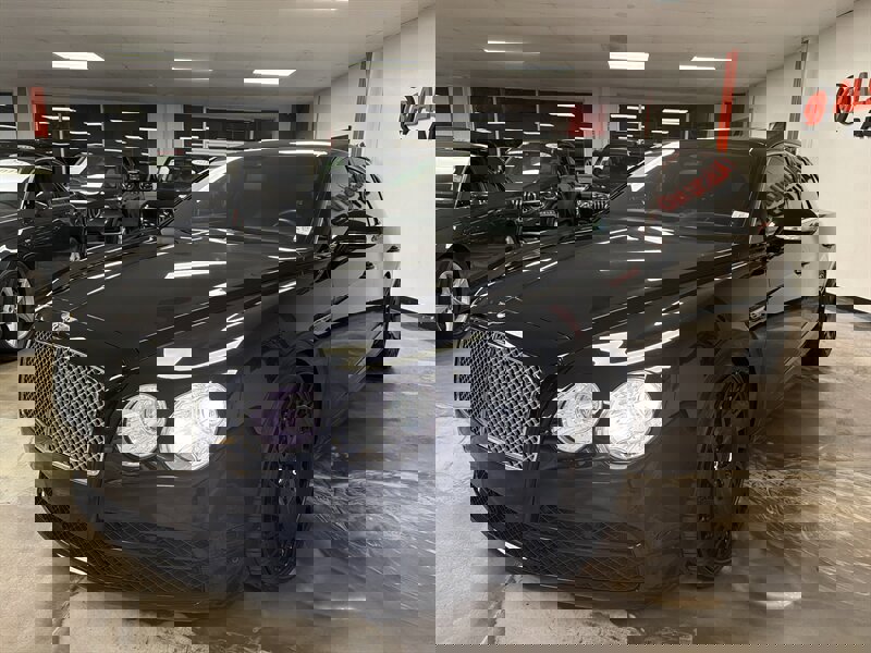 Used 2015 Bentley Flying Spur V8 image 5