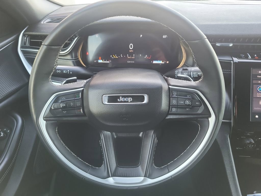 Used 2024 Jeep Grand Cherokee Altitude image 12