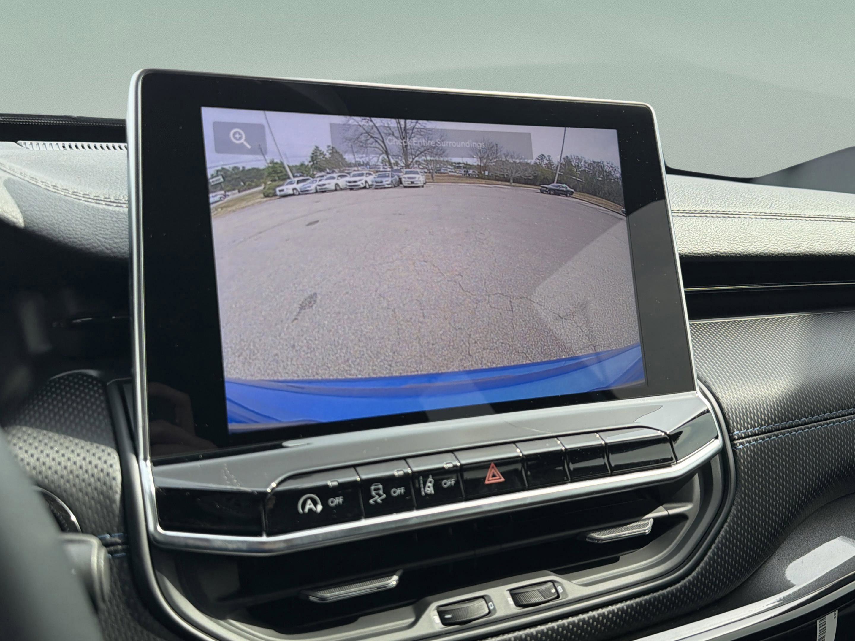 New 2026 Jeep Compass Latitude AWD/4WD image 18