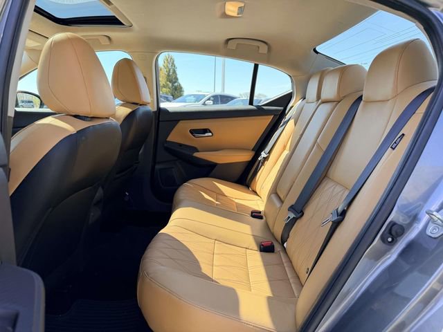 Used 2023 Nissan Sentra SV w/ SV Premium Package image 14