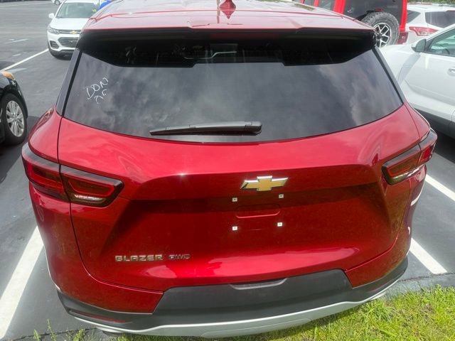 Used 2025 Chevrolet Blazer LT AWD/4WD image 8