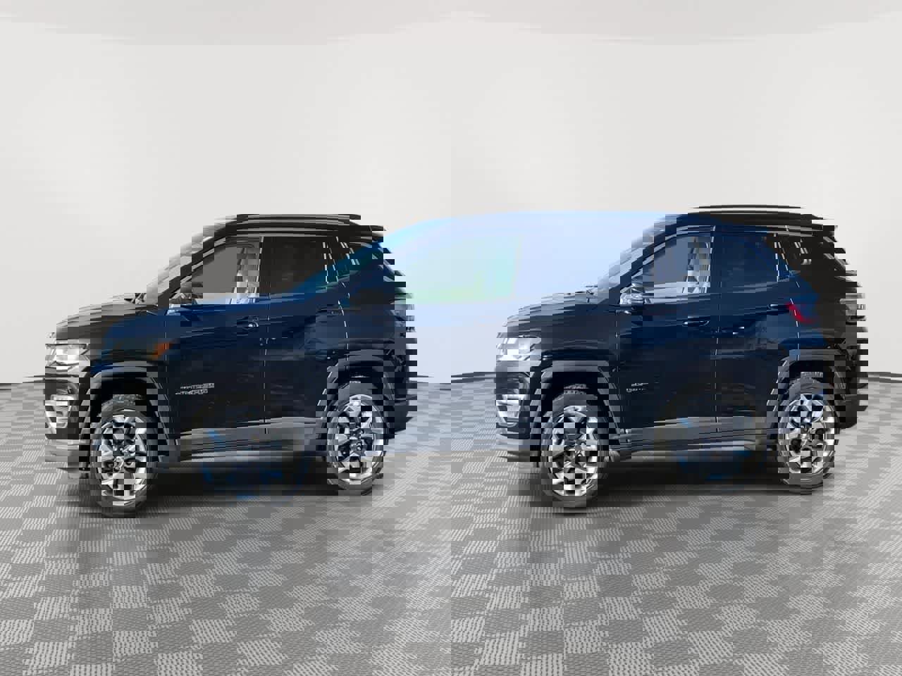 Used 2018 Jeep Compass Limited w/ Navigation Group image 5