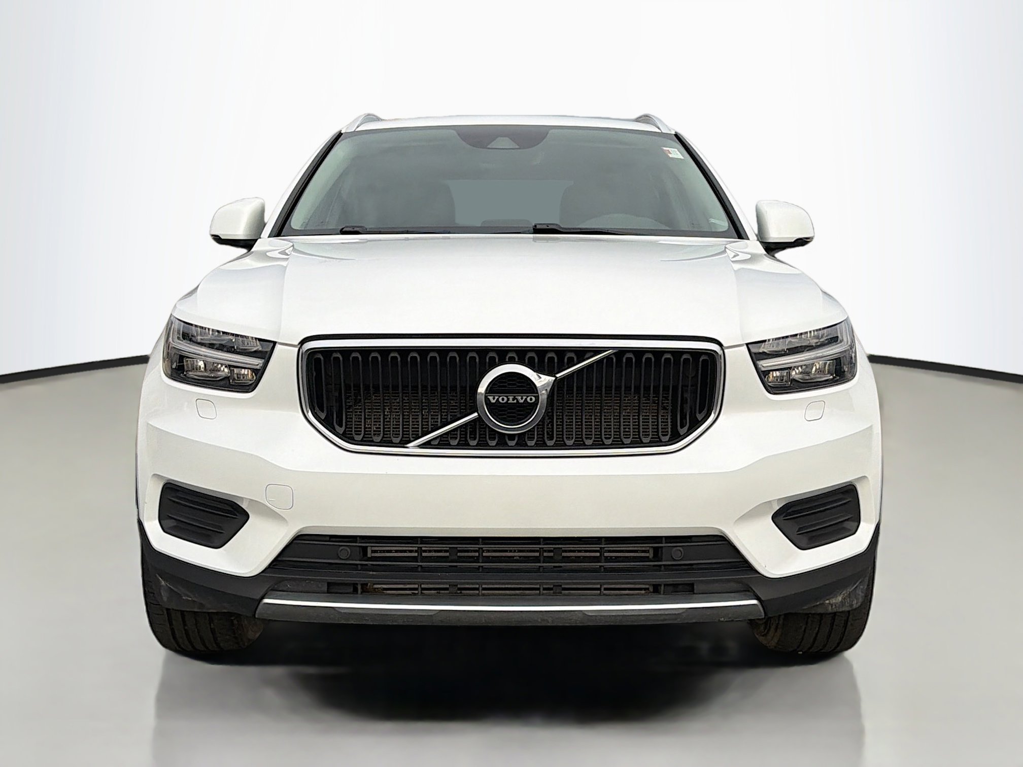 Used 2022 Volvo XC40 T5 Momentum AWD/4WD image 16