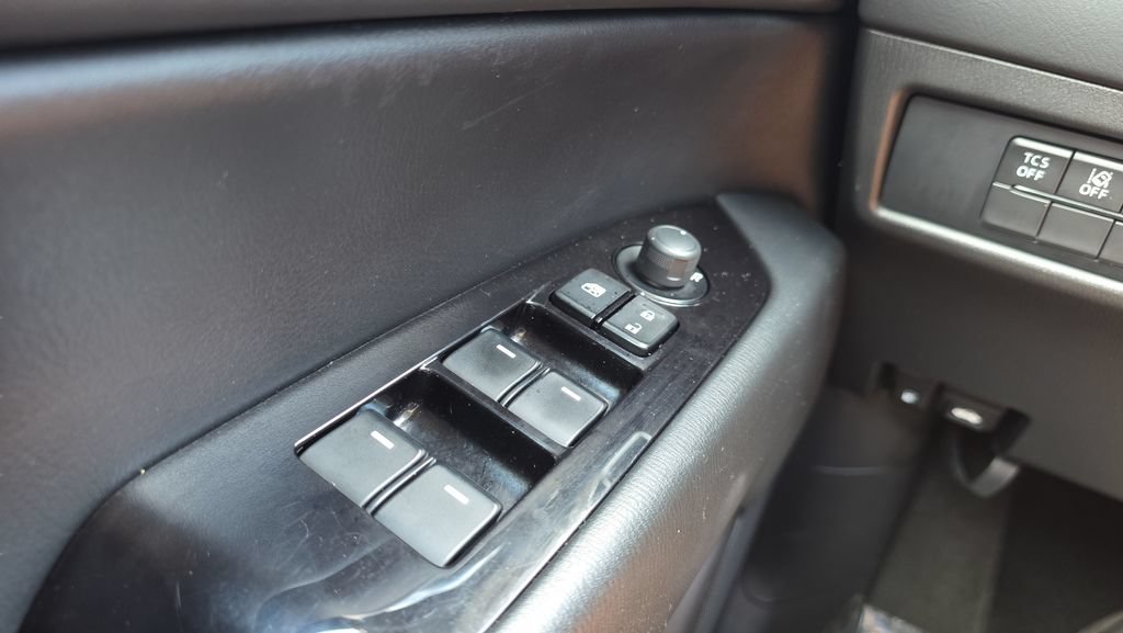 Used 2019 MAZDA CX-5 Touring FWD image 19