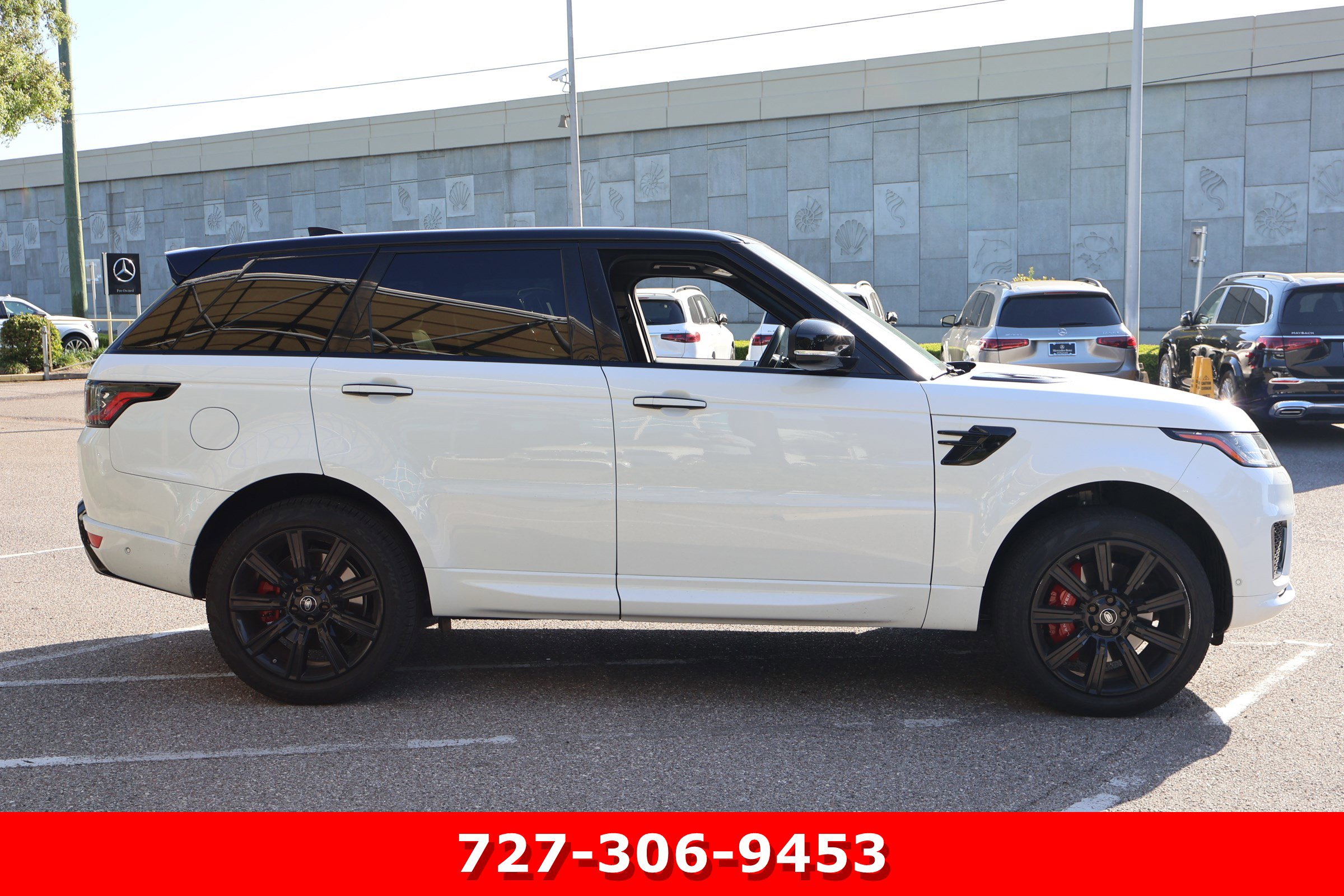 Used 2021 Land Rover Range Rover Sport HST image 9
