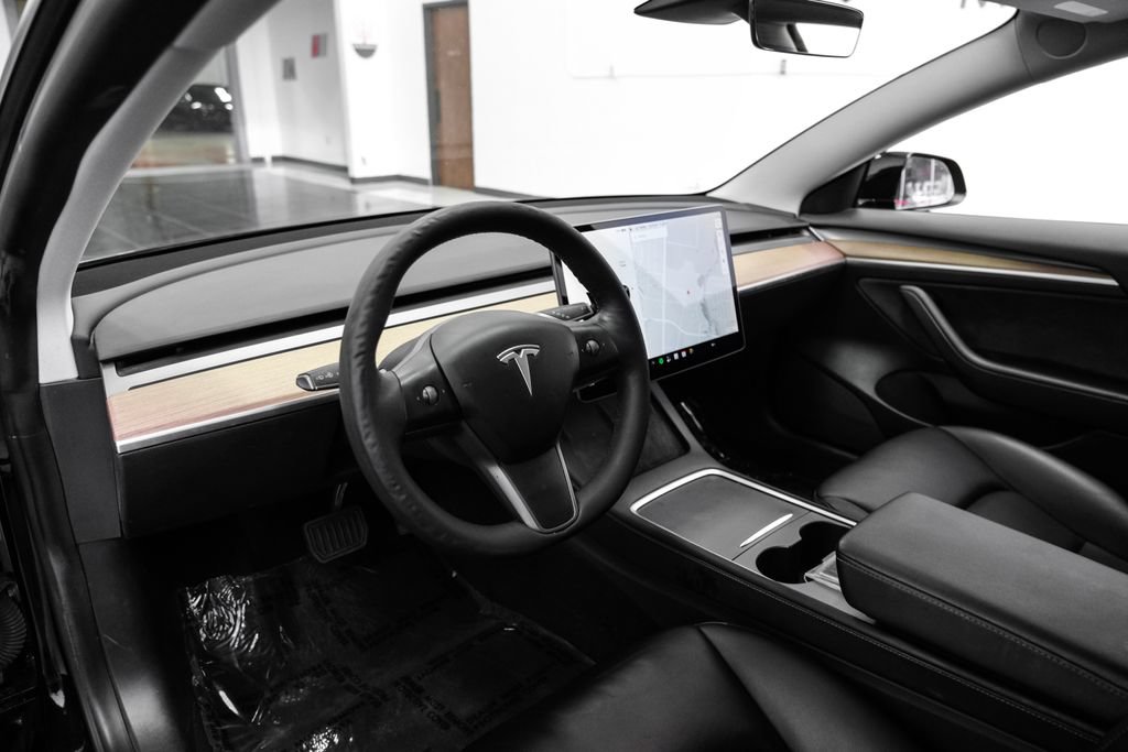 Used 2021 Tesla Model 3 Long Range AWD/4WD image 3