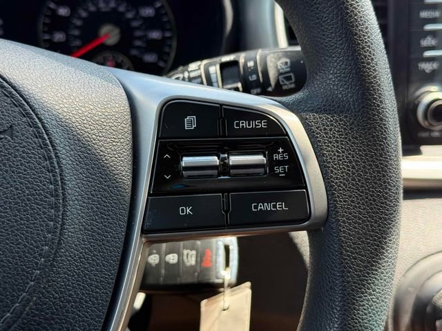 Used 2020 Kia Sorento LX image 12