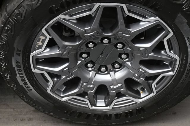 Used 2024 GMC Hummer EV 3X AWD/4WD image 29