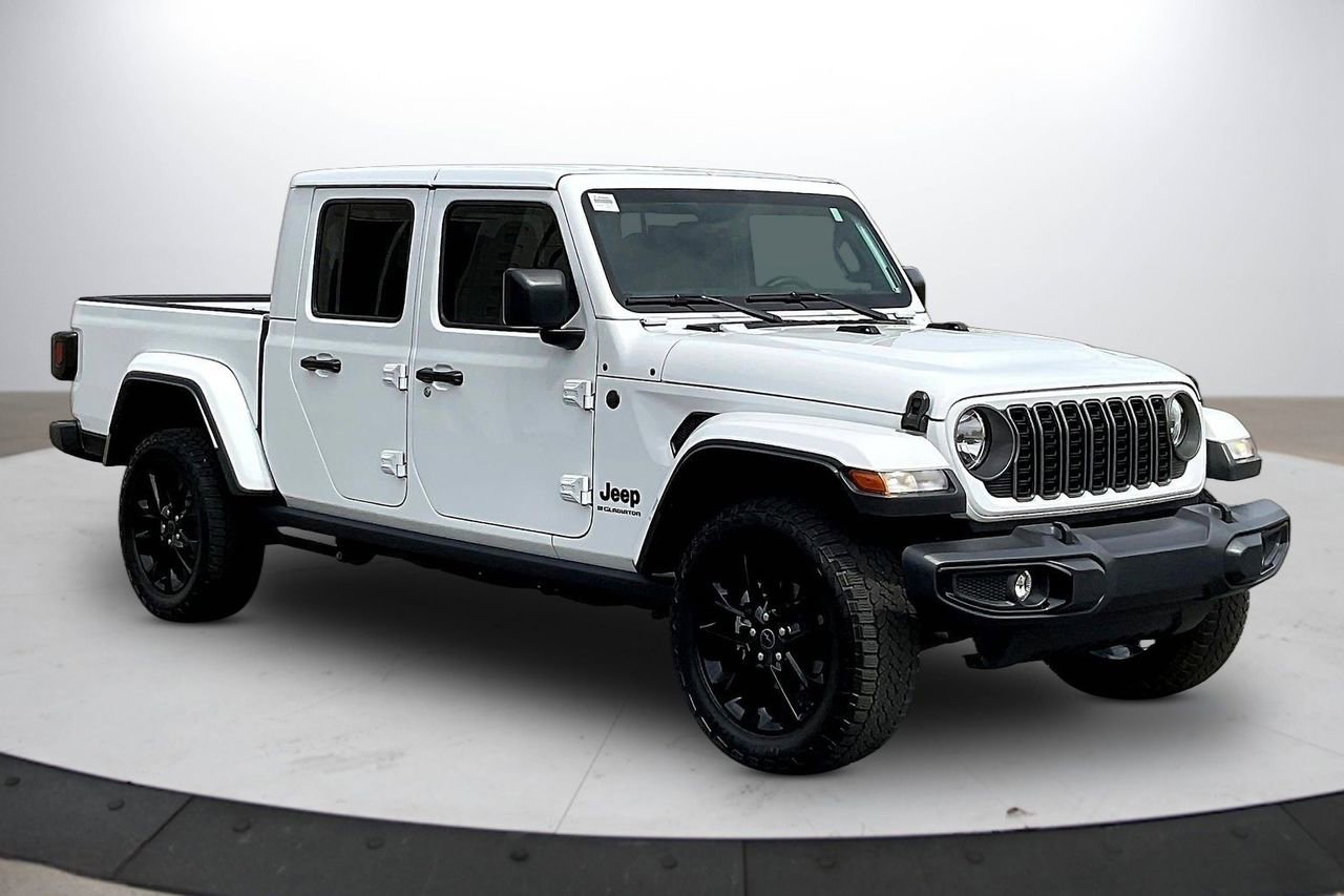 Certified 2025 Jeep Gladiator Sport image 2