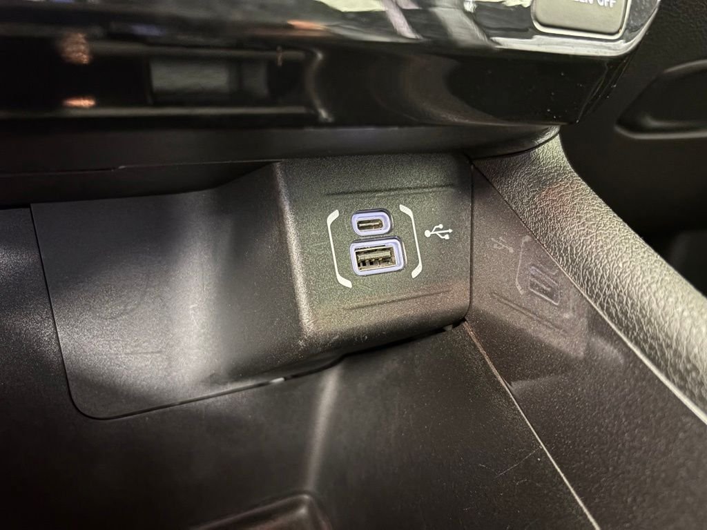 Used 2024 Jeep Compass Latitude AWD/4WD image 28