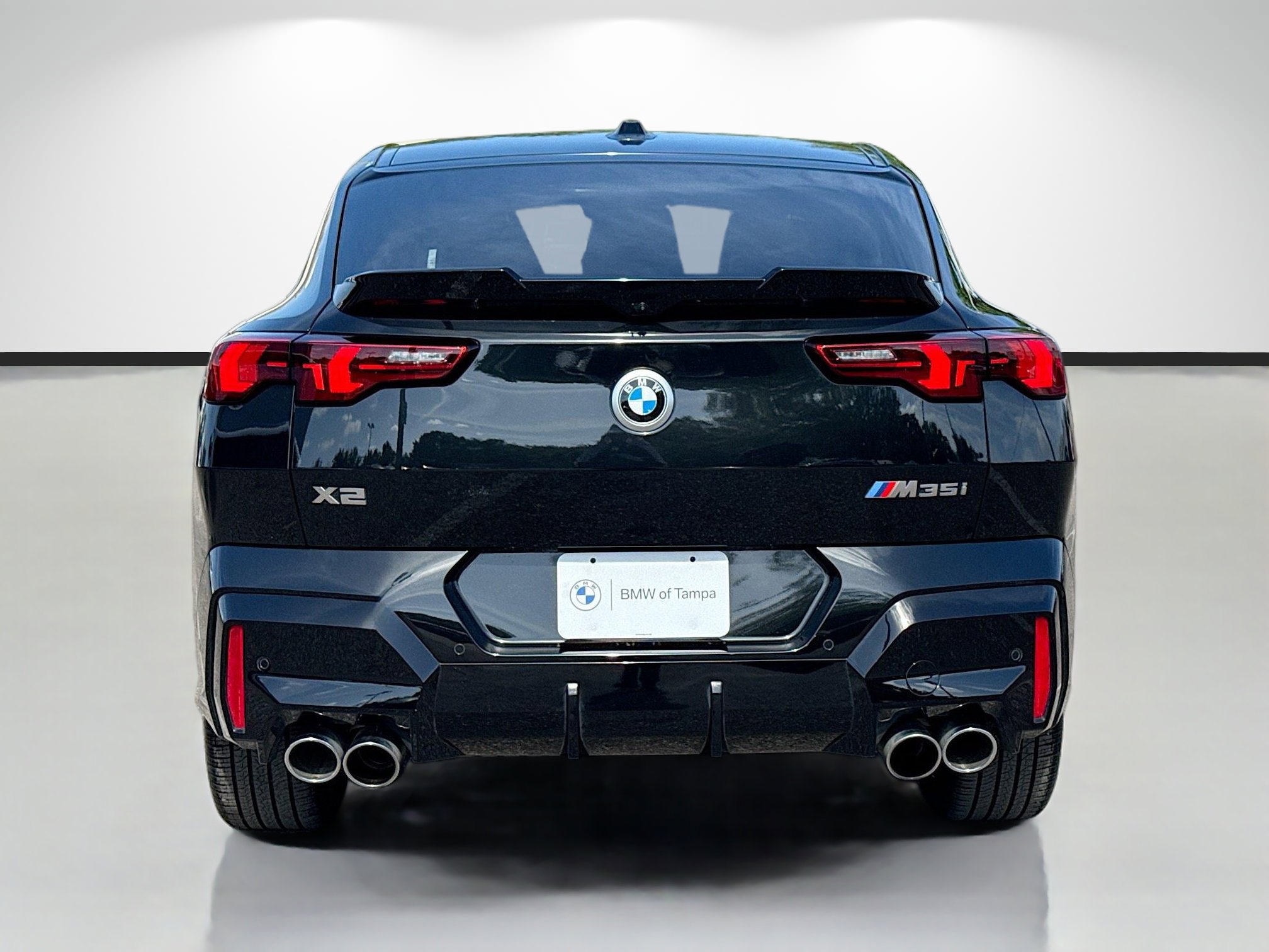 Used 2025 BMW X2 M35i image 4