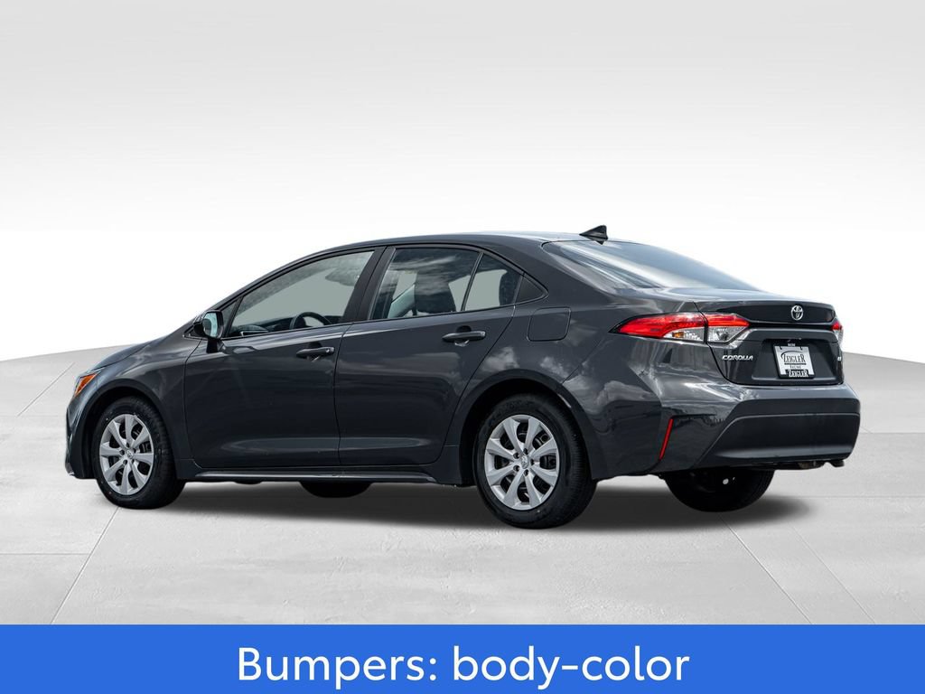Used 2024 Toyota Corolla LE FWD image 5