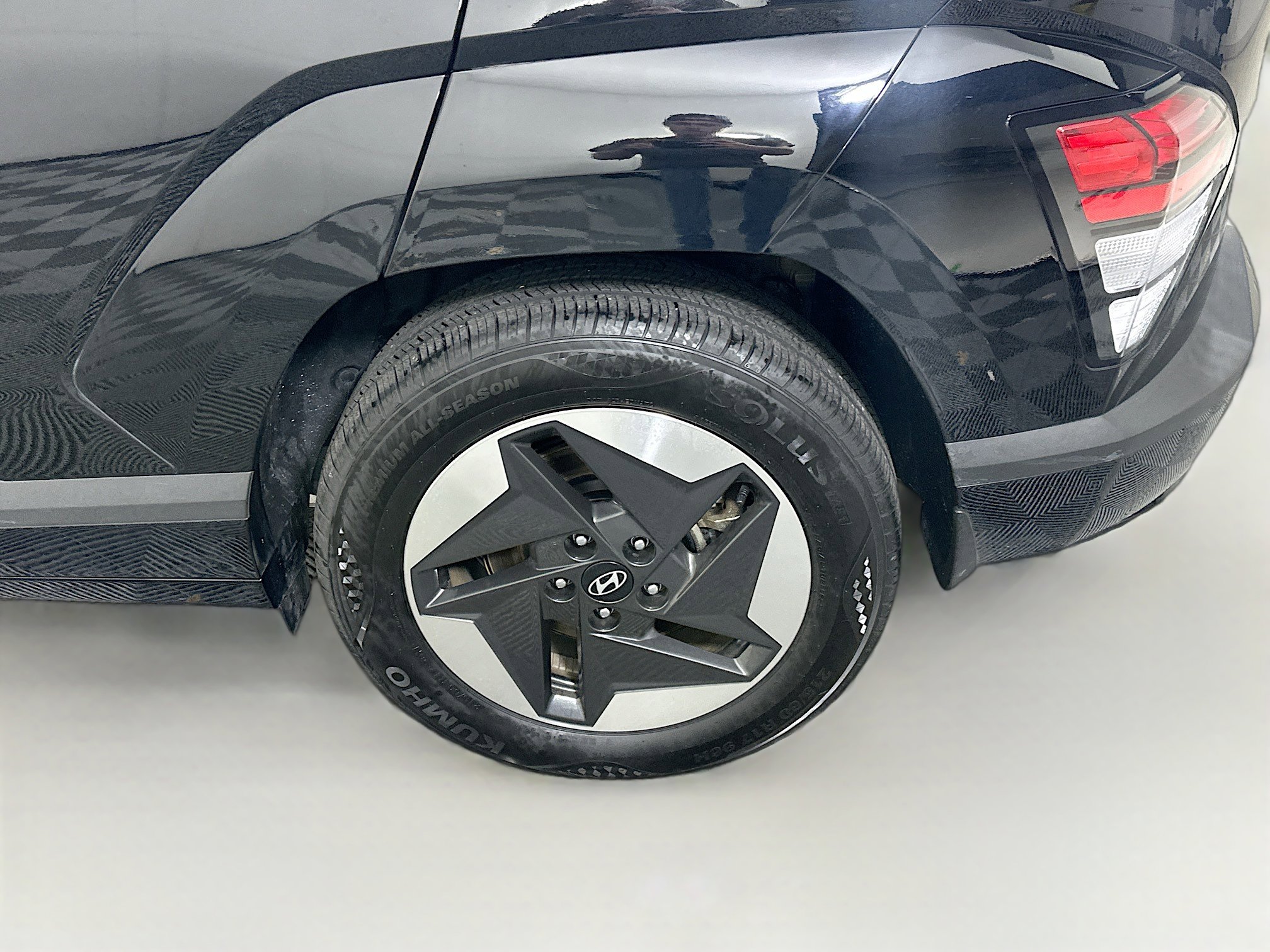 Used 2024 Hyundai Kona SEL image 11