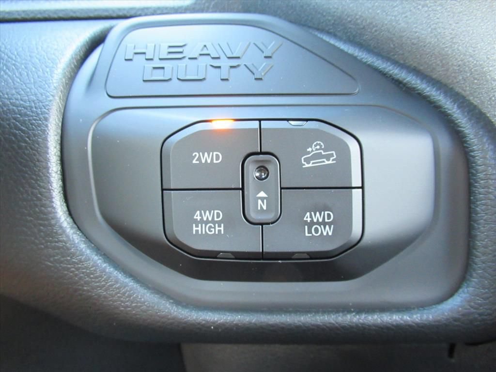 New 2026 RAM 2500 Warlock AWD/4WD image 23