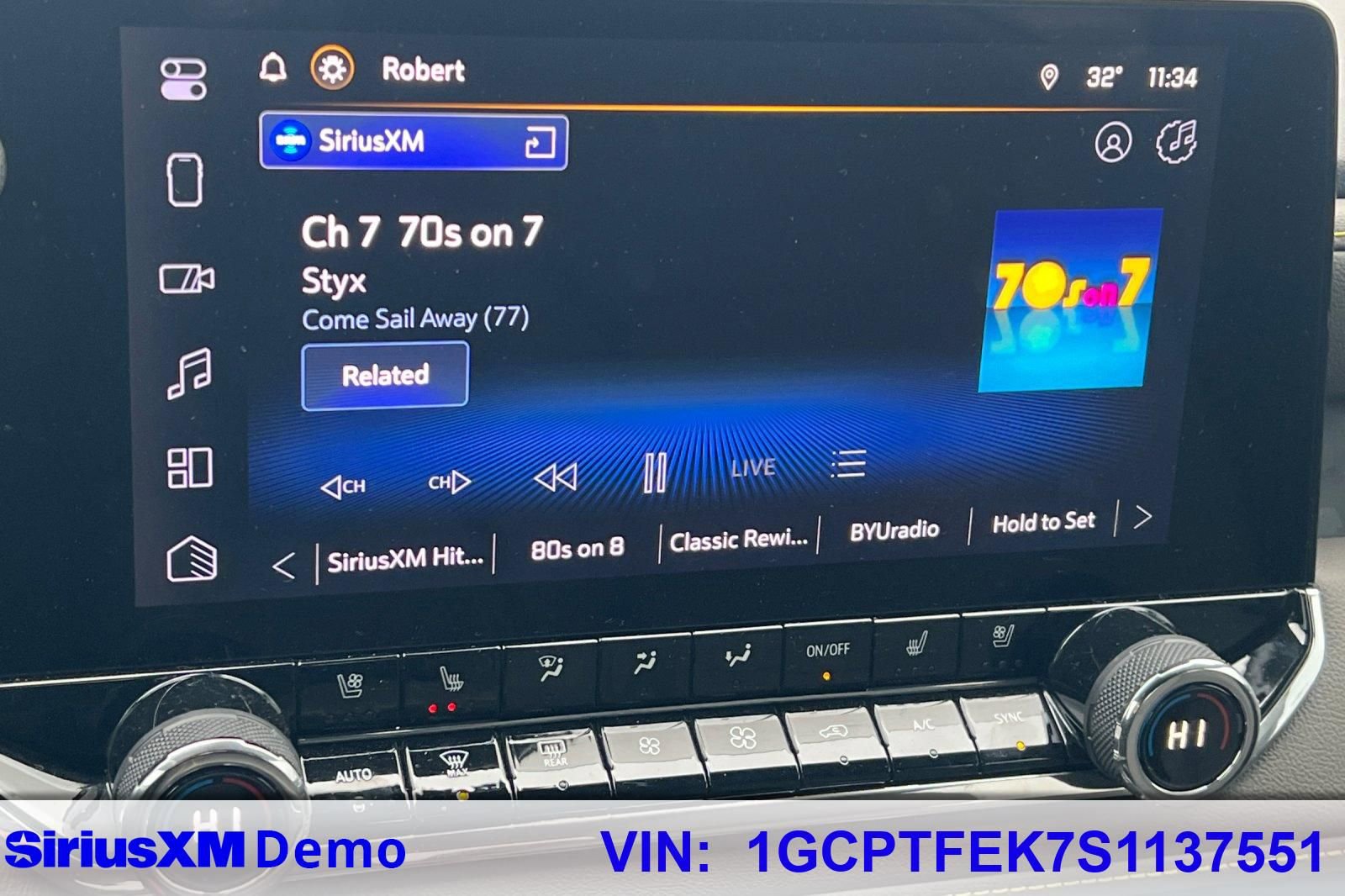 Used 2025 Chevrolet Colorado ZR2 w/ Technology Package image 28