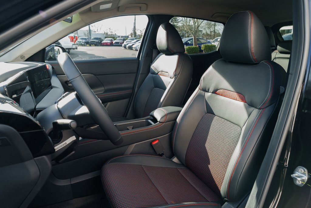 New 2026 Nissan Kicks SR image 19