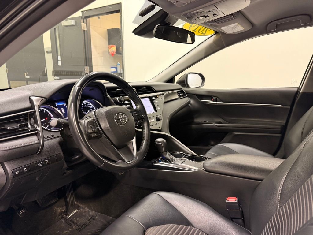 Used 2019 Toyota Camry SE image 8
