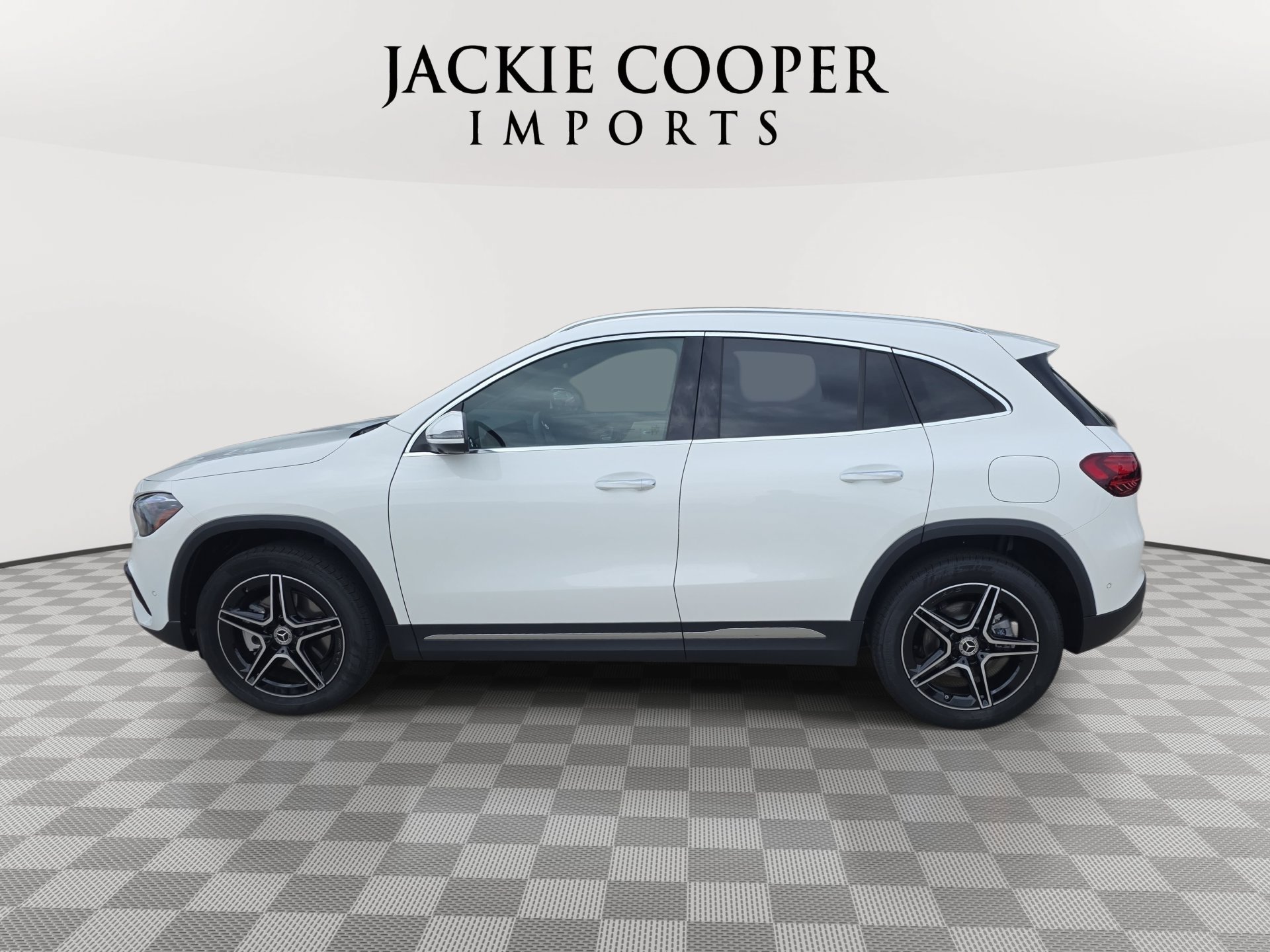 Used 2026 Mercedes-Benz GLA 250 4MATIC image 8
