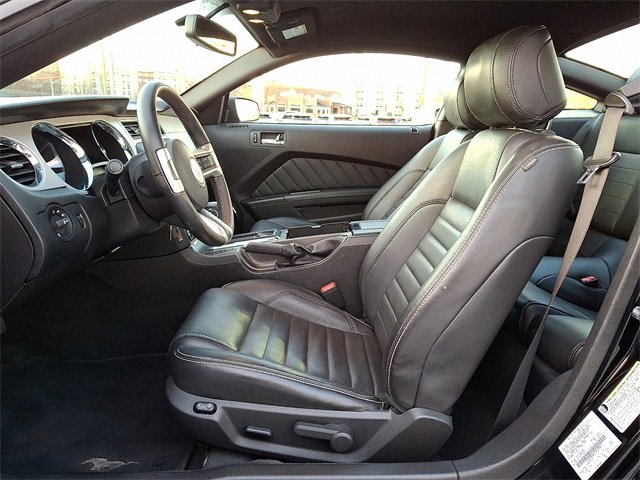 Used 2013 Ford Mustang Premium image 13