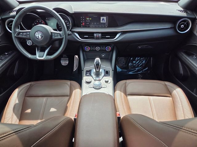 Used 2023 Alfa Romeo Stelvio Ti image 20
