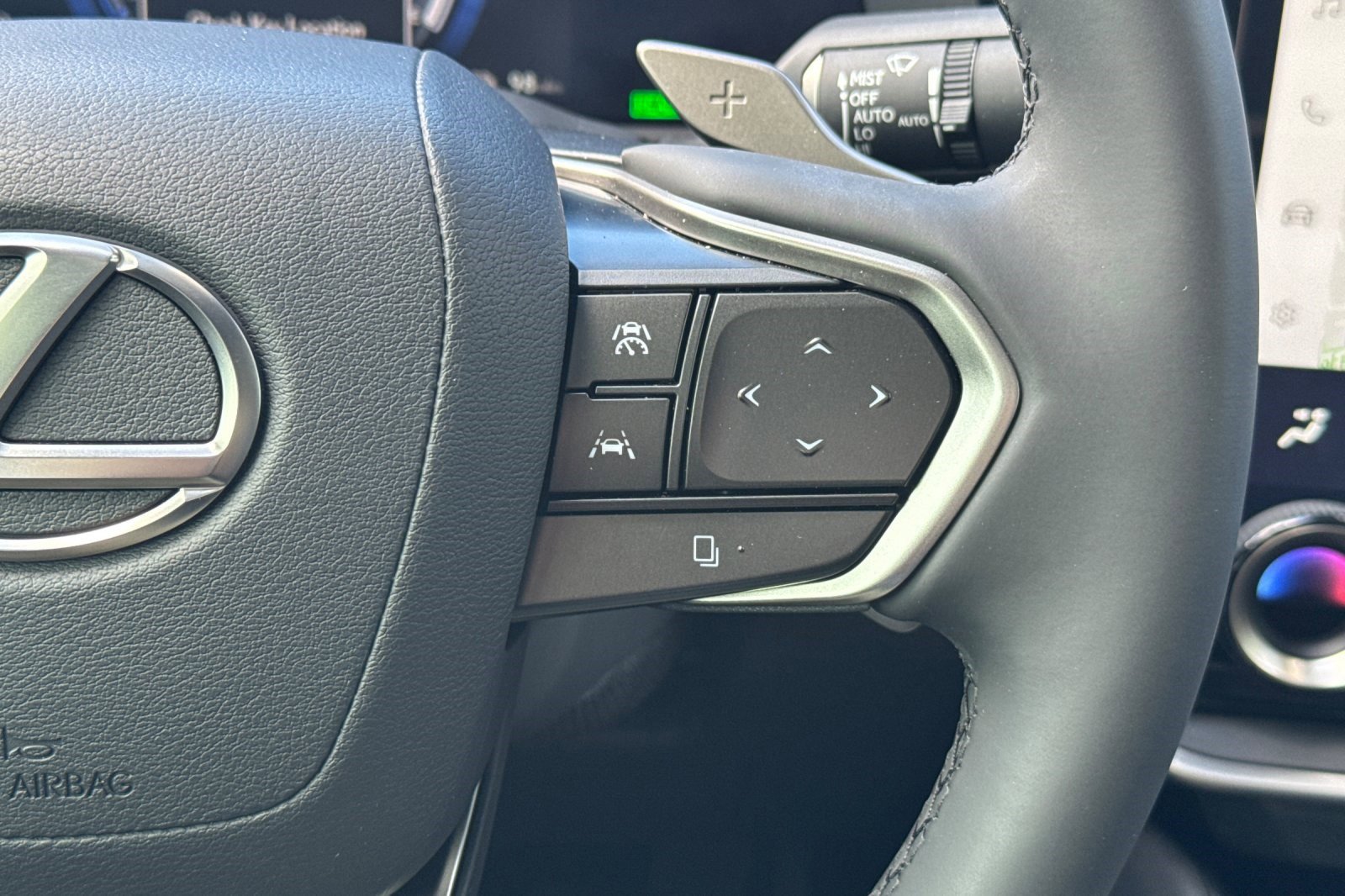 Used 2023 Lexus RZ 450e Premium w/ Technology Package image 32