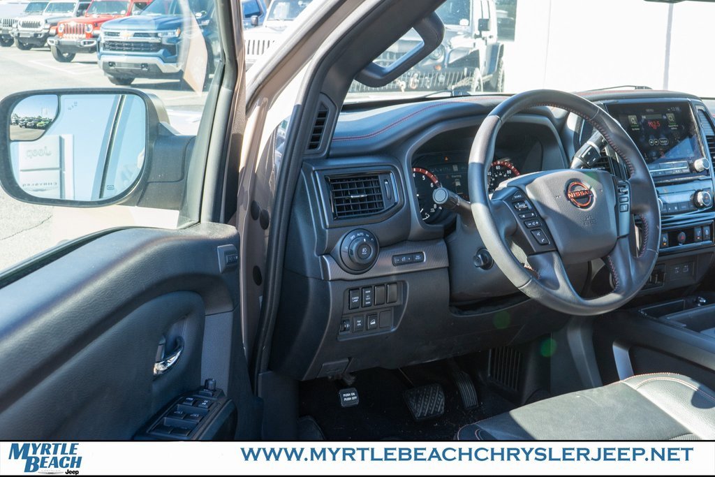 Used 2023 Nissan Titan PRO-4X w/ Pro-4x Convenience Package image 15
